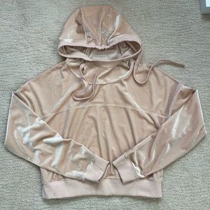 Alo yoga peach velvet cropped hoodie